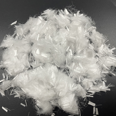 Excelente resistencia a la contracción de la forma de monofilamento blanco de fibra de PP para la capa a prueba de agua de la industria