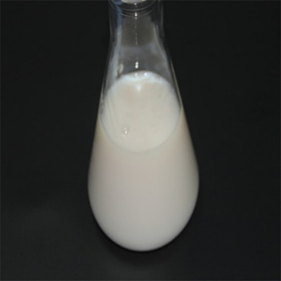 44% Contenido sólido Emulsión de copolímero acrílico de estireno BAW-541 para solidificar el suelo y endurecer las carreteras