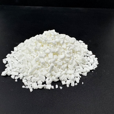 Granulado blanco en polvo Benzotriazol BTA para tratamiento de agua