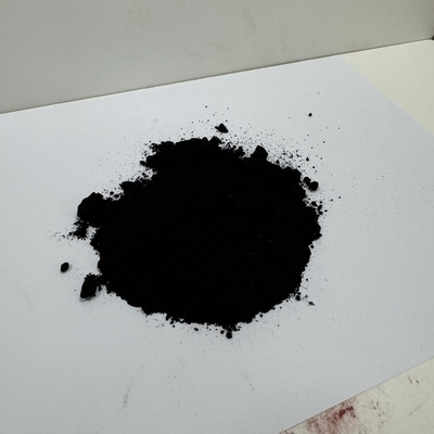 Pigmento negro de óxido de hierro con alta resistencia a la tinción para pintura de edificios industriales