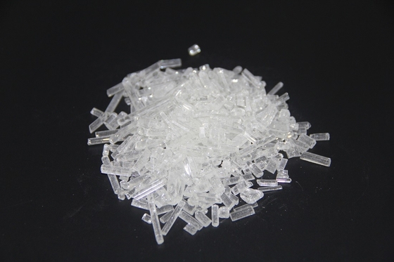 Resina de acrílico sólida BAW-567 del buen lustre y de la base excelente del agua del gránulo de la claridad para los barnices plásticos a base de agua