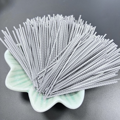 Fibra macra blanca, gris, transparente curvada de los PP para la fibra concreta del polipropileno